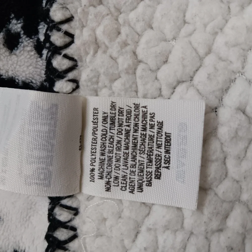 Victoria's Secret PINK Black White Dog‎ Snowflake Sherpa Throw Blanket Soft